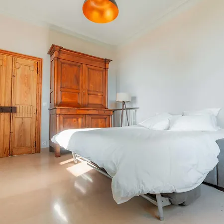 Du Roulier, Provencale Chic, 320m2 Au Calme Avec Vue 180 Sur Puy De Dome *